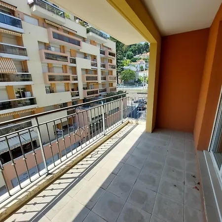 T3 Royal Plaza Center *