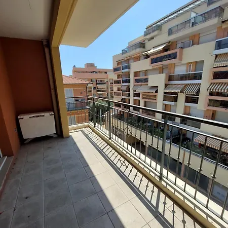 Apartament T3 Royal Plaza Center - Parking Mentona